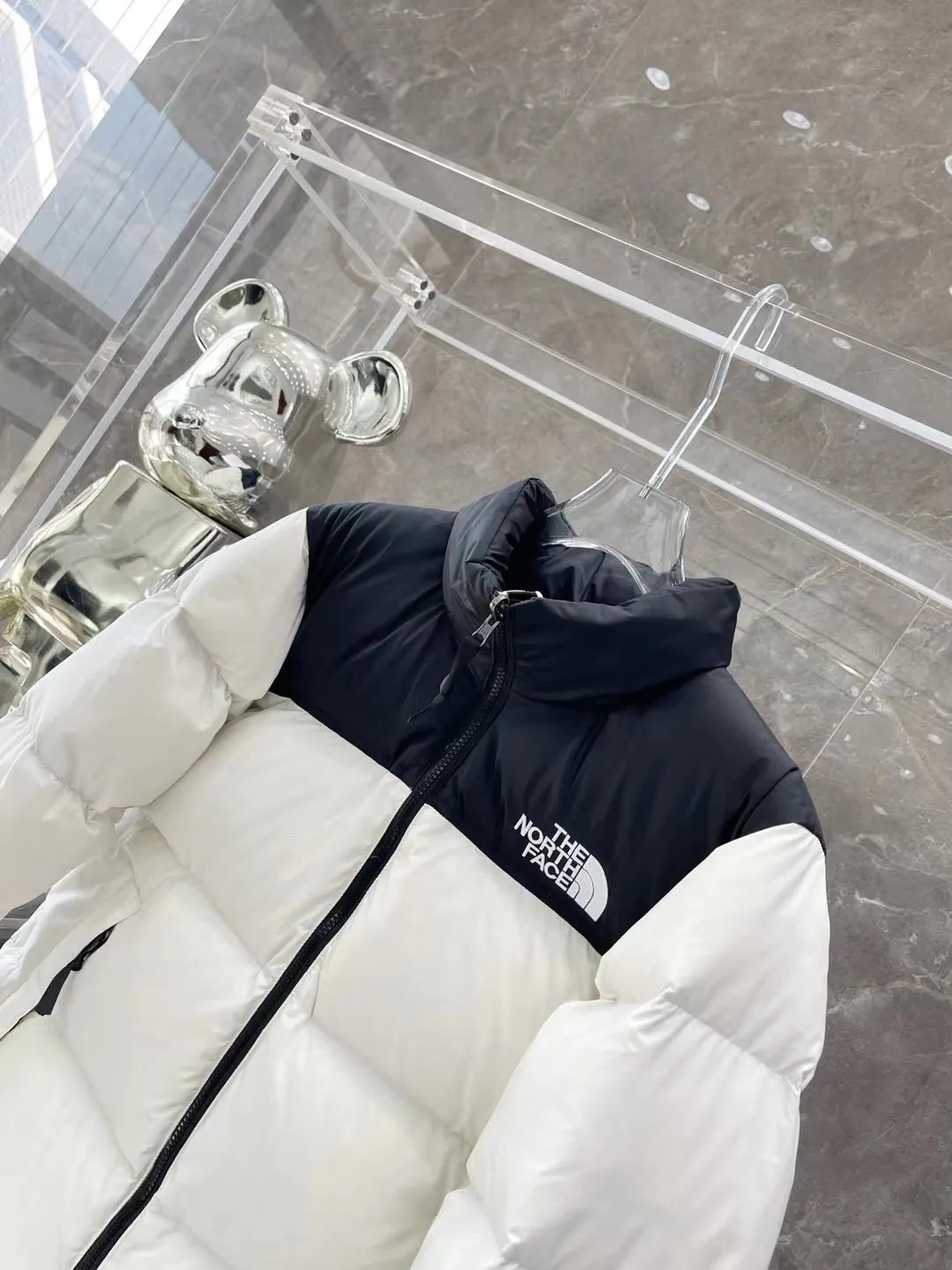 Quality 【The North Face 1996Nuptse 1996/Classic / / 】 ： The North Face" 、 。 The North Face" 。 The North Face。 。 , 。 The North Face" , Yosemite Half Dome, 。 + ： ✅ ：RDS Quality 700 / 280g ✅ ： ✅ ：YKK ISO 9000Quality ZP ✅ ：340TPremium ✅ ： ， ， Lightweight 。 ： ： DWR (DWR ） ～ ： 700 （RDS ) 1990 ， ， ， ， Lightweight 。